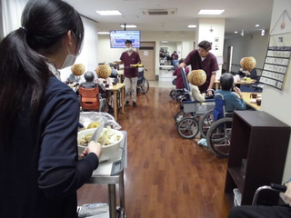 大中さんと利用者.png